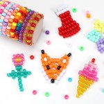 Bundooraking Lot de 8 000 perles de poney en vrac, perles en plastique colorées pour bracelets, fabrication de bijoux, travaux manuels, tressage de cheveux, porte-clés et projets de bricolage avec poignée seau de rangement (6 x 9 mm)