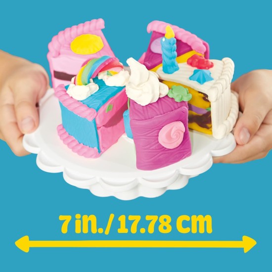 Play-Doh Super Slice Cake Playset, four jouet avec accessoires de cuisine et 11 boîtes de pâte à modeler, arts et travaux manuels pour enfants, à partir de 3 ans