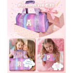 Trucs pour filles - Cadeaux d'anniversaire pour filles de 4, 5, 6, 7, 8, 9, 10, 11, 12, 13 ans, sac de sport avec compartiment à chaussures, sacs de danse avec pochette de maquillage, objets preppy pour petits-enfants (lettre E)
