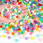 Lot de 1000 perles assorties en forme de poney pour bracelets, perles Kandi Rave en acrylique de 9 mm avec joli cœur, étoile, papillon, perles en forme amusantes pour tresses de cheveux, porte-clés, breloques, fabrication de bijoux, loisirs créatifs